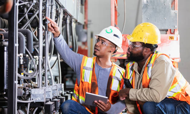 Best Local Electrician Companies  in Olive Branch, MS